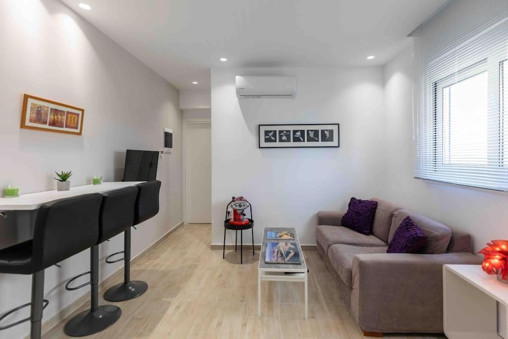 Luxury Cozy Appartment In The City Center Rhodes City Екстериор снимка
